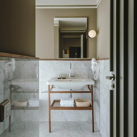 Chiqui Szálloda Santender