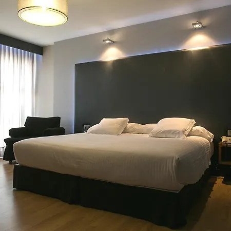 Chiqui Hotel Santander