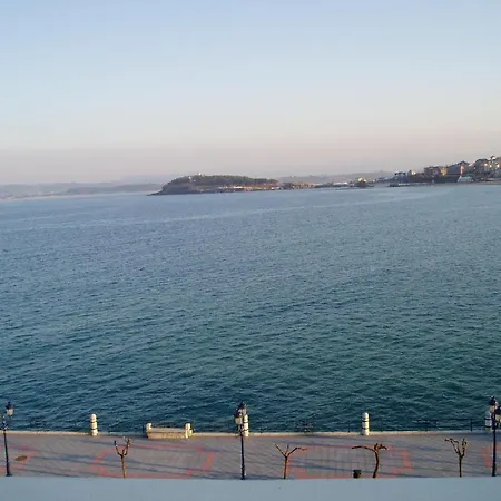 Chiqui Hotel Santander