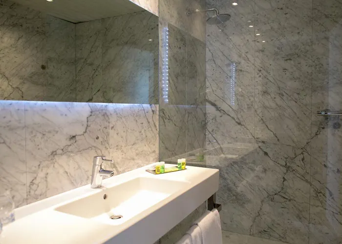 Chiqui Hotel Santander