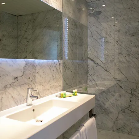 Chiqui Hotel Santander