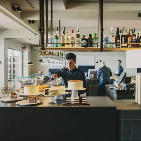 Chiqui Hotel Santander